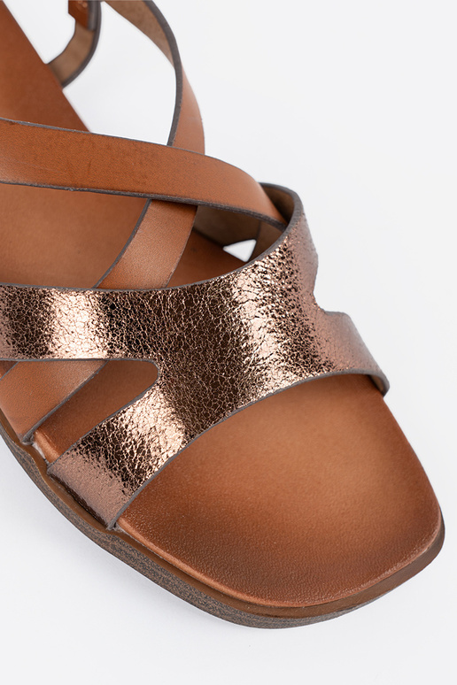 Sandales pour femmes sur une...