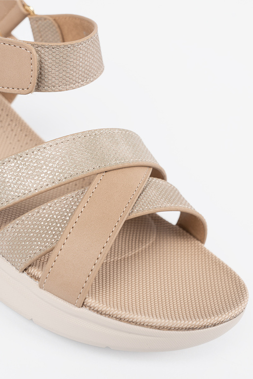 Schwarze Sandalen mit silbernen...