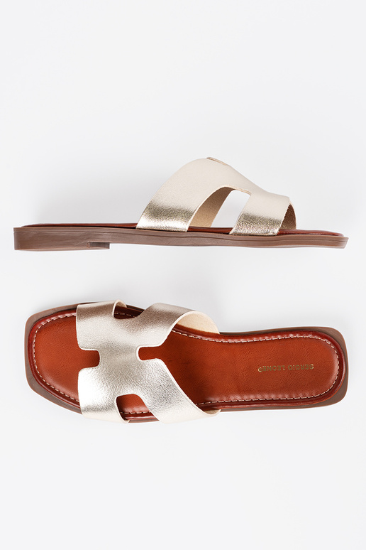 Chaussons dorés clairs à bout carré