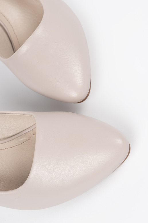 Escarpins gris, Sergio Leone