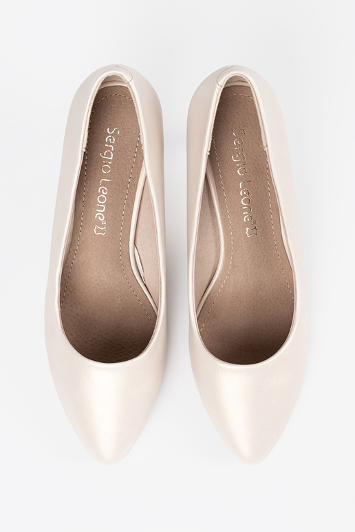 Escarpins couleur ivoire, Sergio Leone