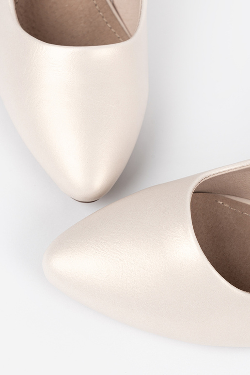 Ivoor kleurige hoge hakken, Sergio Leone