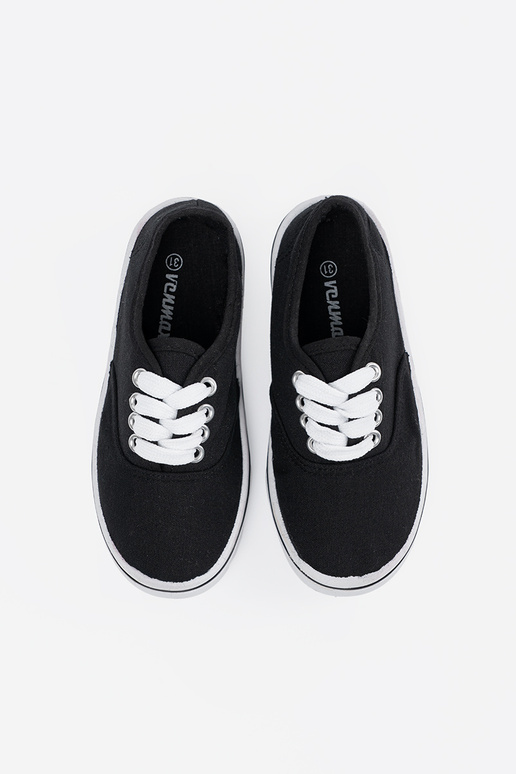 Klassieke zwarte kinderschoenen