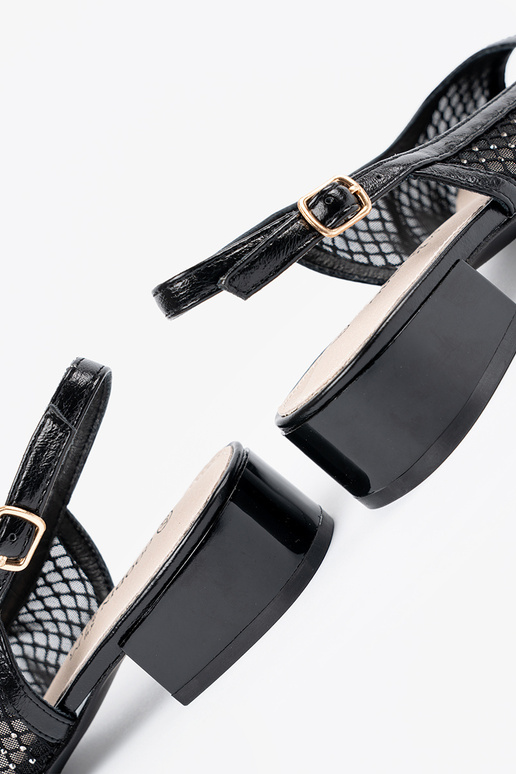 Sandalen met decoratief net in zwarte...