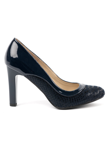 Chaussures à talons hauts...