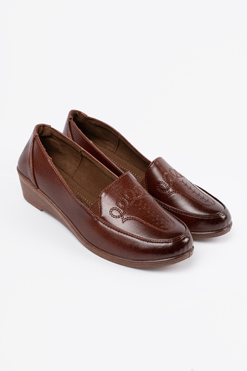 Braune klassische Slipper... 2