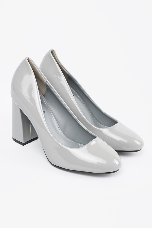 Graue lackierte High Heels