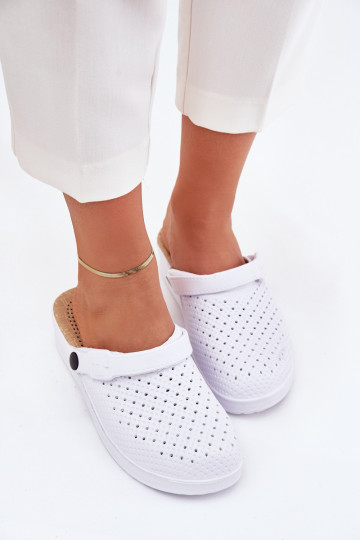 Pantoufles légères Chaussons Sabots Féminin couleur blanche Faylina