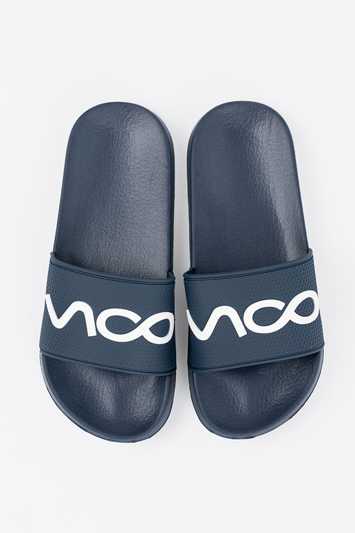 donkerblauIn slippers met de inscriptie