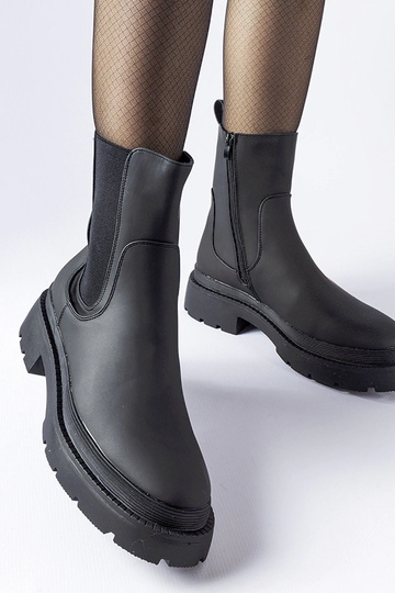 Bottines noires massives et...