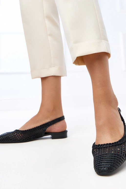 Ballerines noires ajourées à talon...