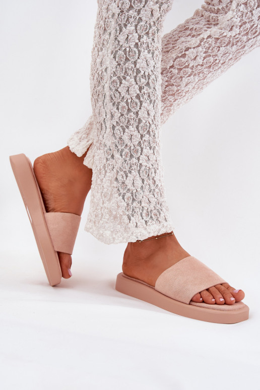 Pantoufles pour femmes avec une plateforme Z en daim écologiqueu couleur rose Jorina