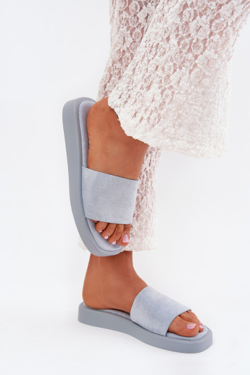 Pantoufles pour femmes avec une plateforme Z en daim écologiqueu Bleu clair Jorina