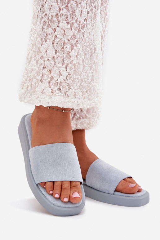 Damenhausschuhe mit einer Plattform Z aus Öko-INildlederu Hellblau Jorina