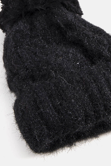 Schwarze Mütze mit Bommel Karloti 2