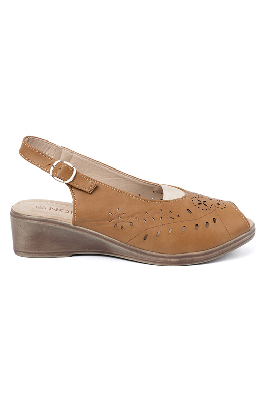 met elementen van opengeInerkt sandalen karmeloIne op een Inig