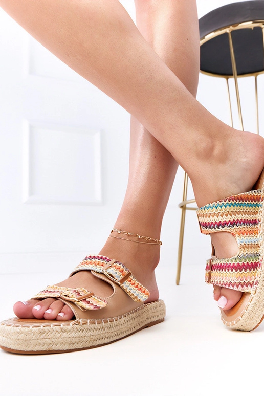 Blauwe gehaakte slippers met... Blauwe gehaakte slippers met...