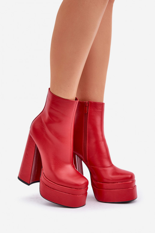 Bottes avec une plateforme I Enregistrer réchauffer couleur rouge Selahra