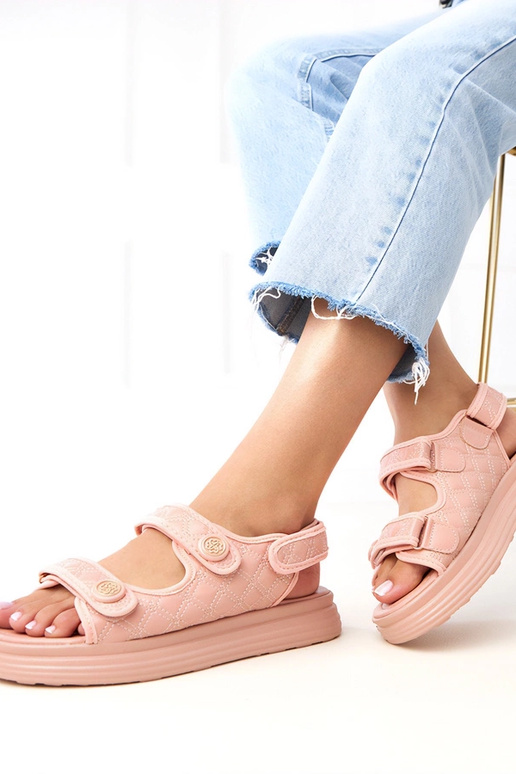 Rosa Sandalen mit verstellbaren... Rosa Sandalen mit verstellbaren...