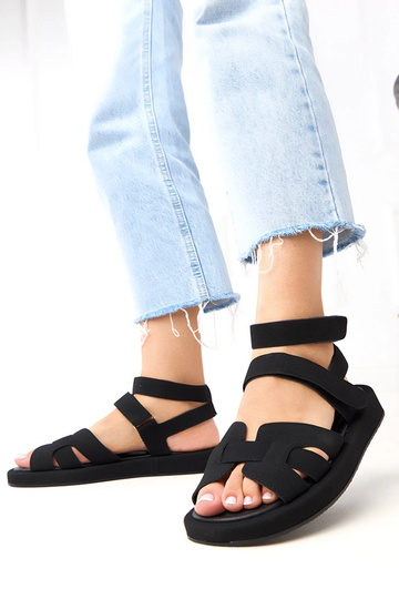 Zwarte sandalen met...