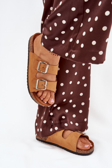 Chaussons à plateforme pour femmes avec boucles de couleur marron Livara