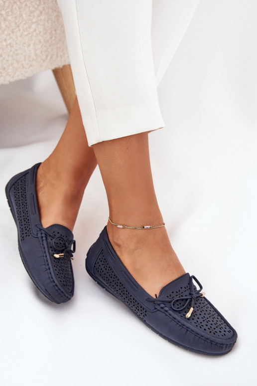 mocassins pour femmes avec des éléments ajourés I DANSiązaniem bleu foncé Mirisa mocassins pour femmes avec des éléments ajourés I DANSiązaniem bleu foncé Mirisa