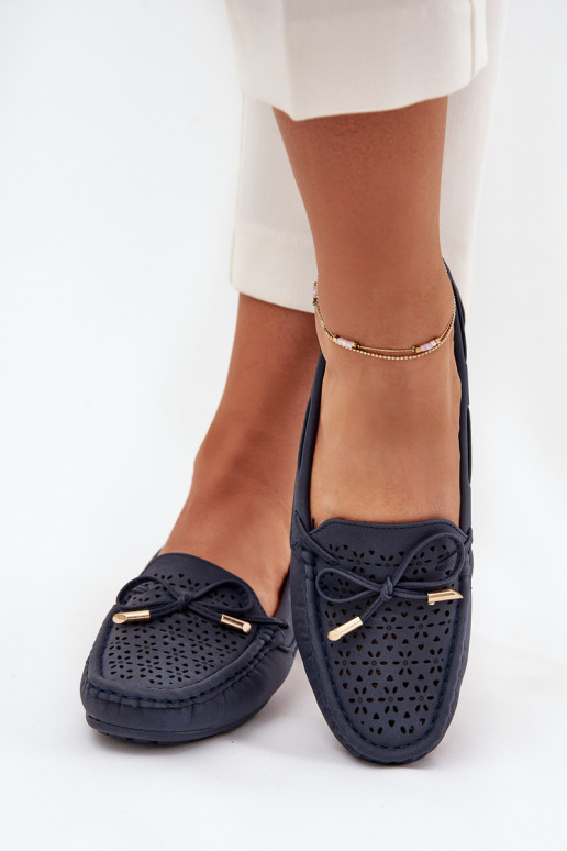 mocassins pour femmes avec des éléments ajourés I DANSiązaniem bleu foncé Mirisa mocassins pour femmes avec des éléments ajourés I DANSiązaniem bleu foncé Mirisa