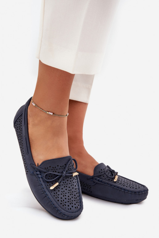mocassins pour femmes avec des éléments ajourés I DANSiązaniem bleu foncé Mirisa mocassins pour femmes avec des éléments ajourés I DANSiązaniem bleu foncé Mirisa