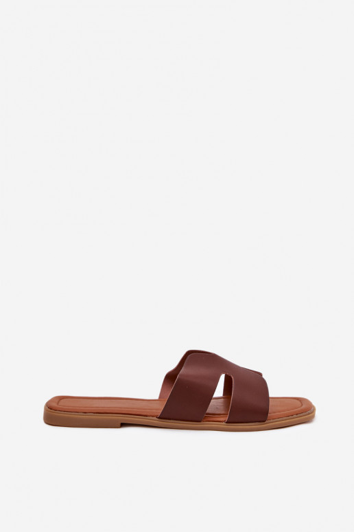 Slippers Dames plat Met uitsparingen donker bruin Salyra Slippers Dames plat Met uitsparingen donker bruin Salyra