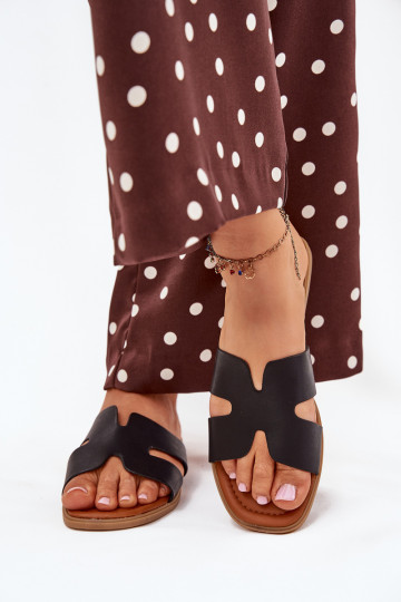 Dames zwarte platte slippers met uitsparingen Salyra