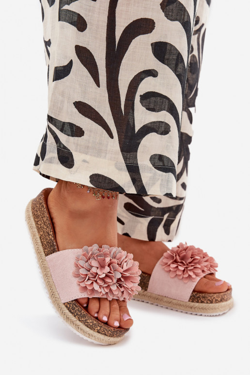 Damenhausschuhe mit einer Plattform Mit Dekorationeni mit floralen Motivenkami pinke Farbe Tessara Damenhausschuhe mit einer Plattform Mit Dekorationeni mit floralen Motivenkami pinke Farbe Tessara