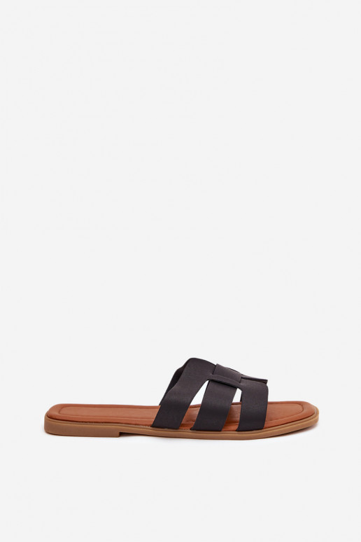 Pantoufles pour femmes avec des talons larges couleur noire Mirona Pantoufles pour femmes avec des talons larges couleur noire Mirona