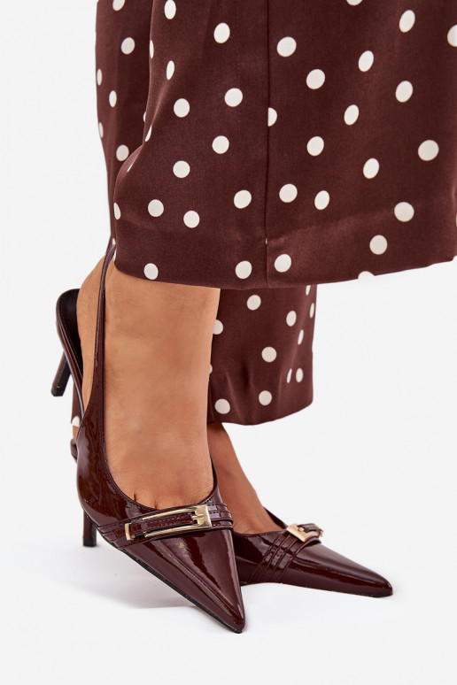 avec effet vernis Chaussures avec des talons fins avec boucles dorées CzekoladoÀe Vivae