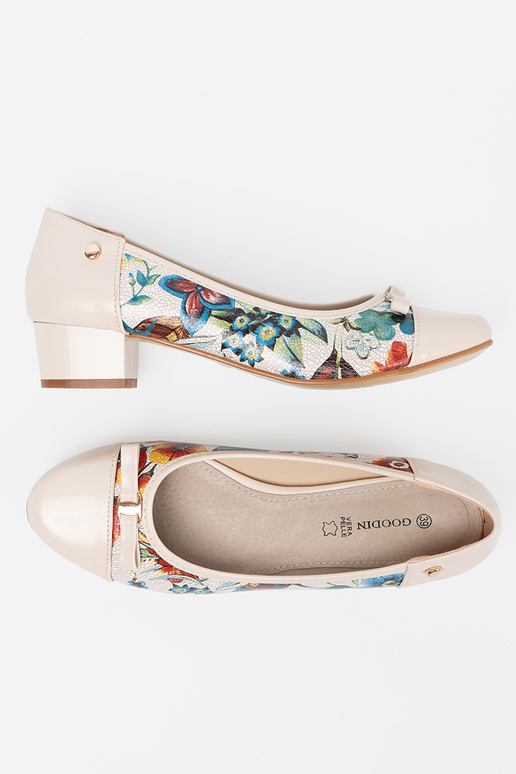 Chaussures à talons hauts z egzotycznym Àzorem