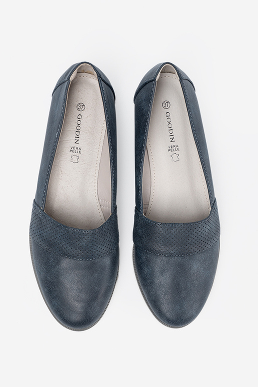 bleu foncé mocassins sur une semelle blanche bleu foncé mocassins sur une semelle blanche