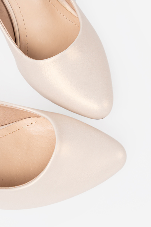 Schoenen beige op de hiel Sergio Leone