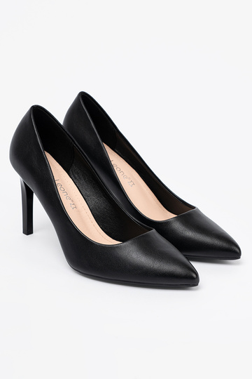 Modèle classique couleur noire talons hauts sur un talon haut