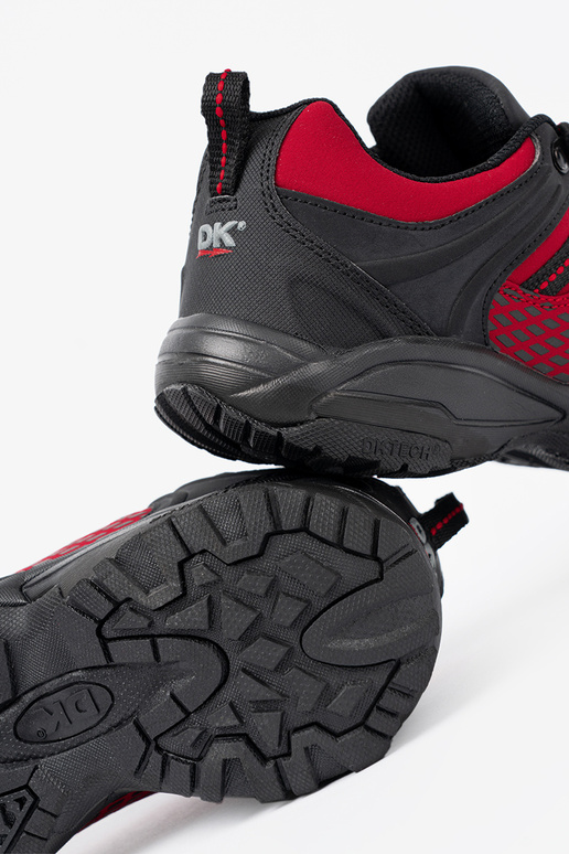 Rote Trekking-Schuhe auf dicker Plattform DK