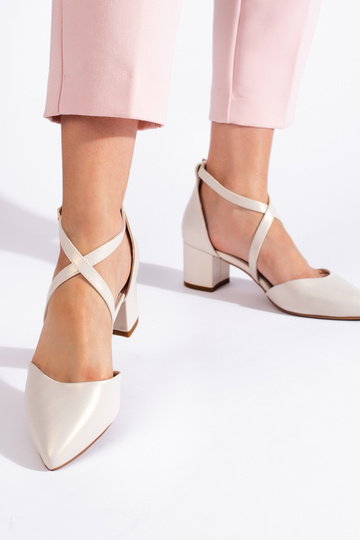 couleur blanche talons hauts Sergio Leone