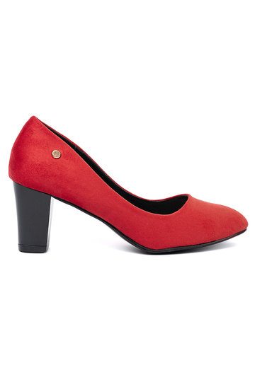 rote Farbe aus INildleder High Heels auf High Heels 2