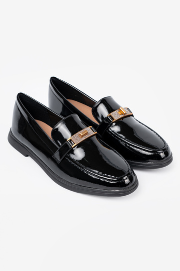 Elegante stijl gelakt Dames mocassins z złotą ozdobą