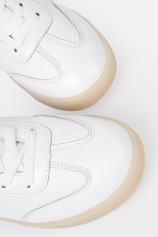 Chaussures décontractées pour femmes couleur blanche