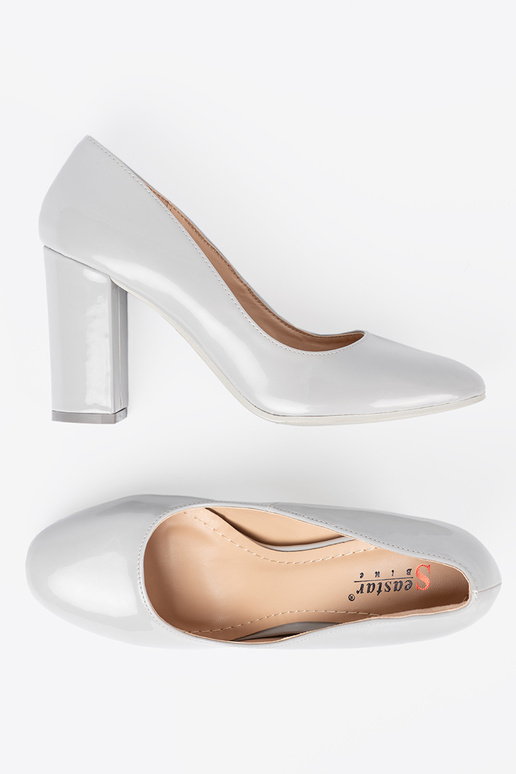 couleur grise Chaussures à talons laquées