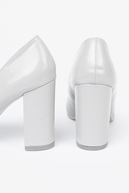 couleur grise Chaussures à talons laquées