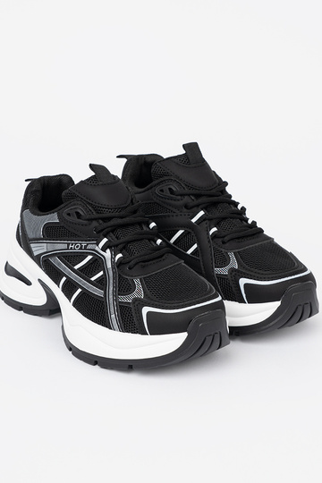 couleur noire Chaussures modèle baskets z przeÀieÀną choleÀką i masyÀną białą podeszÀą