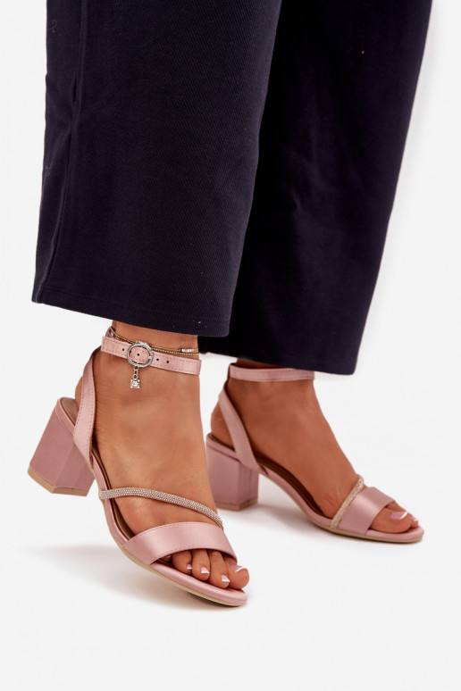 Roze vrouwelijke hoge hakken met glanzende details, Vinceza 20268