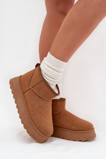 Bottes de neige Féminin avec une plateforme réchauffer avec de la fourrure à l intérieur marron Vesirae