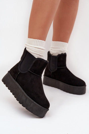 Baskets stylées noires et blanches avec semelle épaisse
