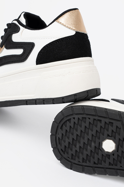 ZInart en Initte kleur Sneakers ze goudenmi detalami