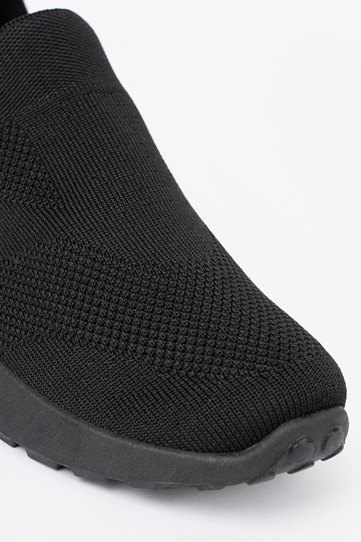 Chaussures de style sport typu slip-on À couleur noirem kolorze